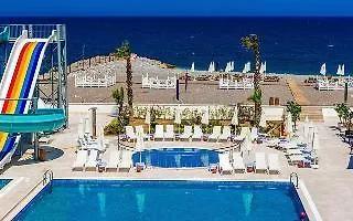 Maya World Imperial 4* Κεμέρ